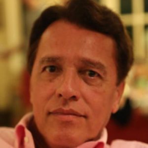 José Carlos Alcântara é consultor empresarial e Assessor da Presidência da ACRJ Associação Comercial do Rio de Janeiro
