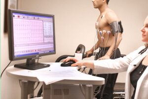 Fazer exercícios previne doenças cardiovasculares principalmente no inverno