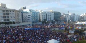 A  14ª Parada do Orgulho LGBT de Cabo Frio acontece neste domingo (9)