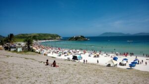 Vendedores ambulantes podem trabalhar nas praias de Cabo Frio durante feriado