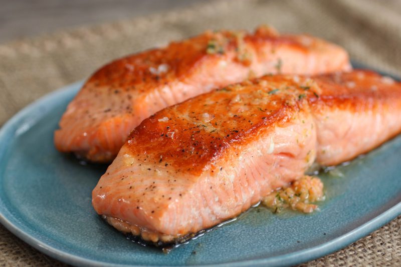 culinária oriental peixe salmão