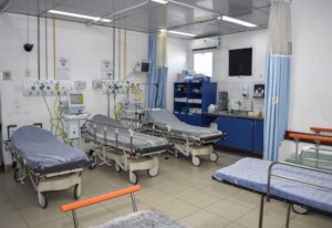 Búzios: Após atingir 100% dos leitos ocupados, 8 pacientes foram remanejados para área de casos não graves