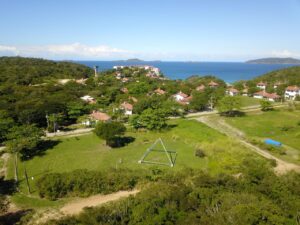 Turismo consciente, sustentabilidade e proteção ambiental são características do bairro Caravelas em Búzios