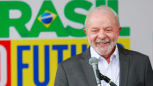 Lula anuncia cinco primeiros ministros do governo em 2023