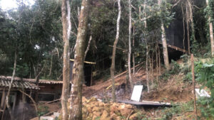 Obra irregular em área de preservação ambiental em Búzios é embargada