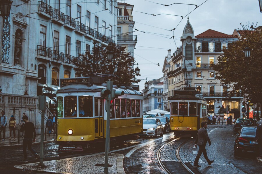 Iniciativa Portuguesa Facilita Migração de Médicos do Brasil