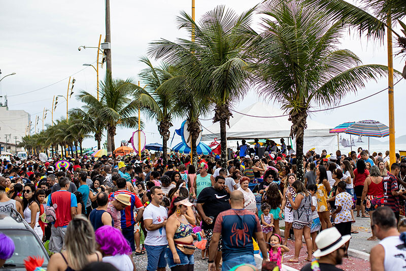 Carnaval da Família na Praia dos Cavaleiros / Créditos: Rui Porto Filho
