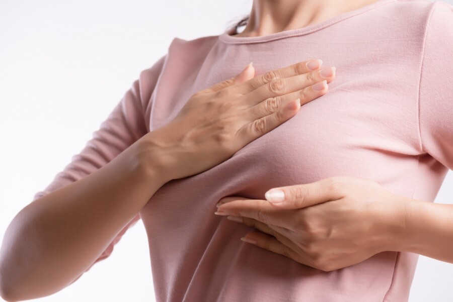 Reconstrução mamária promove autoestima em pacientes com câncer de mama