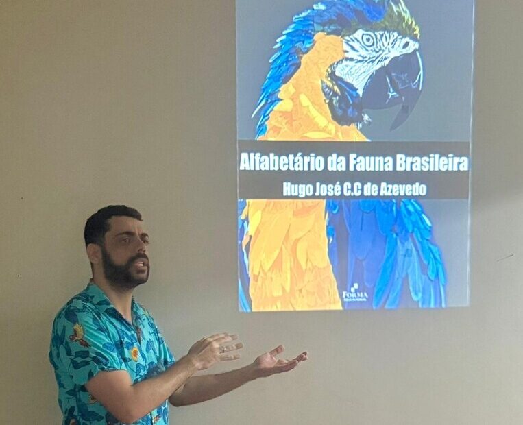 Livro "Alfabetário da Fauna Brasileira" é lançado por cientista