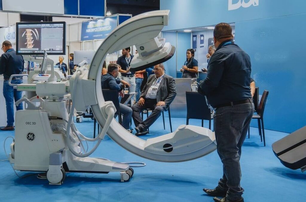 Unicred participa de feira de negócios da área de saúde em Minas Gerais
