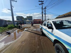 Rio das Ostras autua Rio+ Saneamento por despejo irregular de esgoto em vias públicas de Rio das Ostras