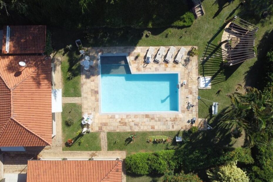 Uso das piscinas no verão requer mais atenção na manutenção