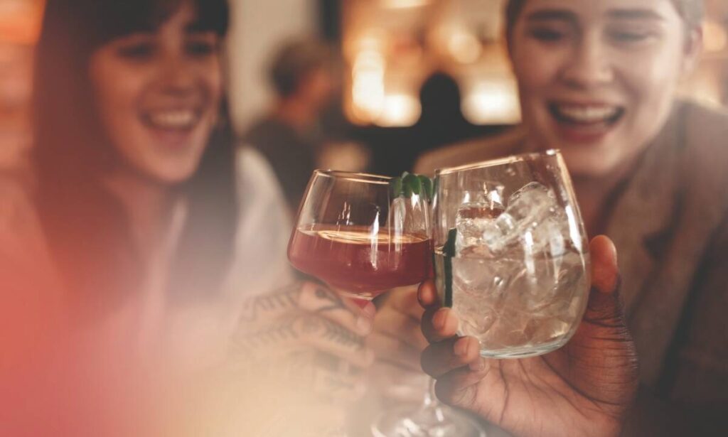 Bartender Virtual de MONIN conecta tecnologia e coquetelaria