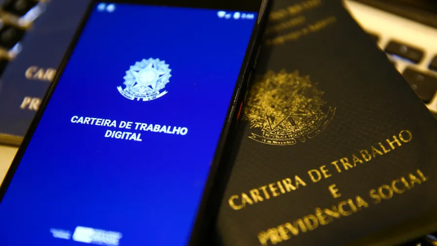 Macaé divulga 816 vagas de emprego com oportunidades em áreas offshore, comércio, serviços e indústria I Crédito da Imagem: Divulgação