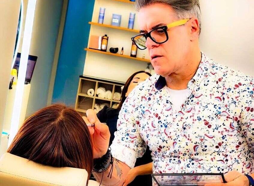 Maquiagem profissional une técnica, identidade e emoção