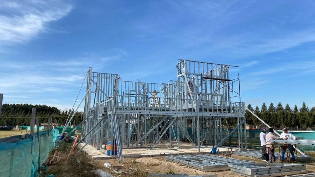 Cresce adoção de steel frame em residências de verão