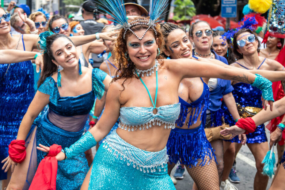 Desfile do Monobloco no Circuito Preta Gil reúne milhares de foliões no Centro do Rio / foto Fernando Maia/Riotur