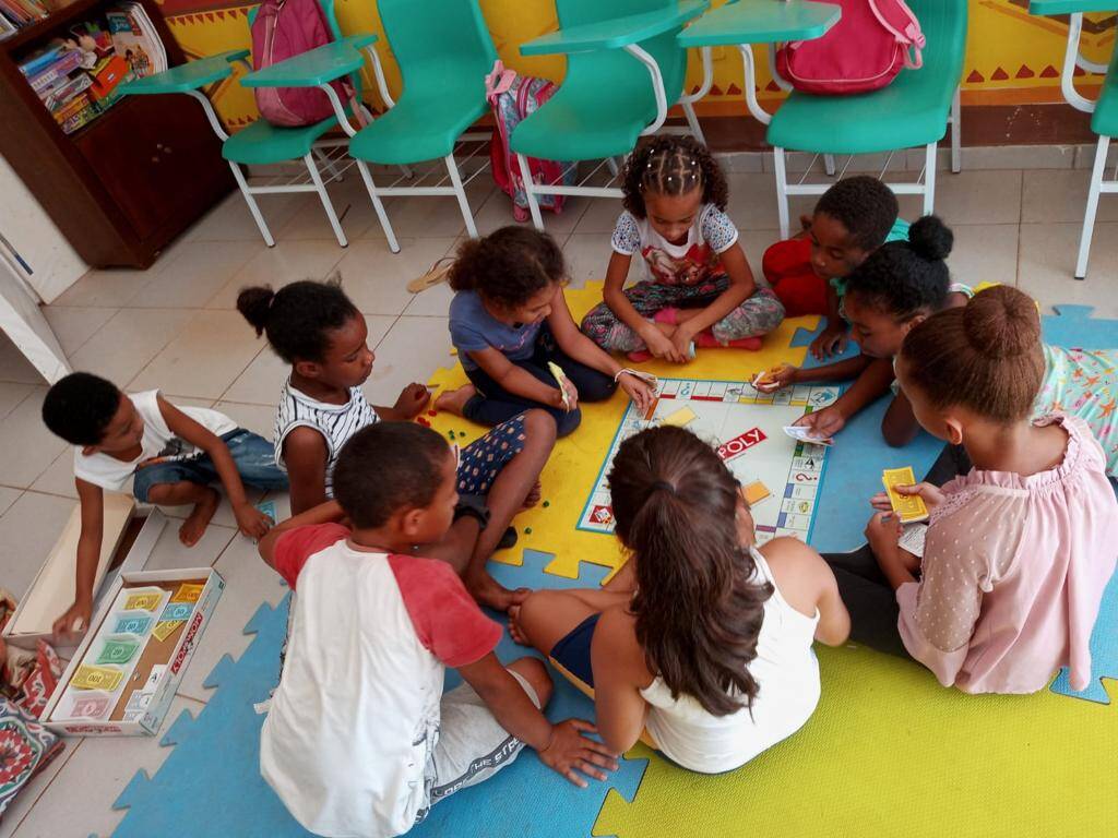 Sede do Instituto Golden Prana em Búzios oferece cursos e atividades gratuitas para famílias em situação de vulnerabilidade / divulgação