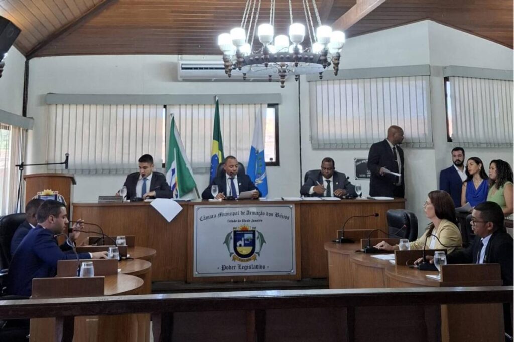 Sessão legislativa da Câmara Municipal de Armação dos Búzios / divulgação