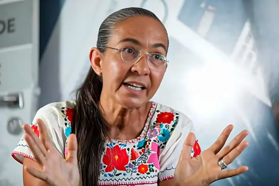 Deputada Heloísa Helena durante atividade pública em evento sobre direitos das mulheres / divulgação