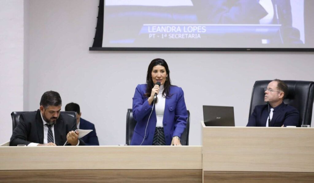 Câmara de Macaé aprova requerimentos na saúde e apoio à agricultura familiar durante sessão.Vereadora Leandra Lopes / foto Tiago Ferreira