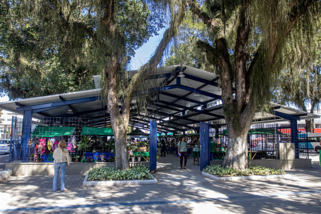 Feira da Praça Veríssimo de Melo retoma atividades com programação cultural em Macaé agora hoje / Crédito da Imagem: Moises Bruno