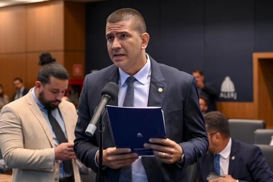 Presidente da Alerj, Douglas Ruas cumpre agenda política em cidades da Região dos Lagos nesta quinta-feira / foto divulgação