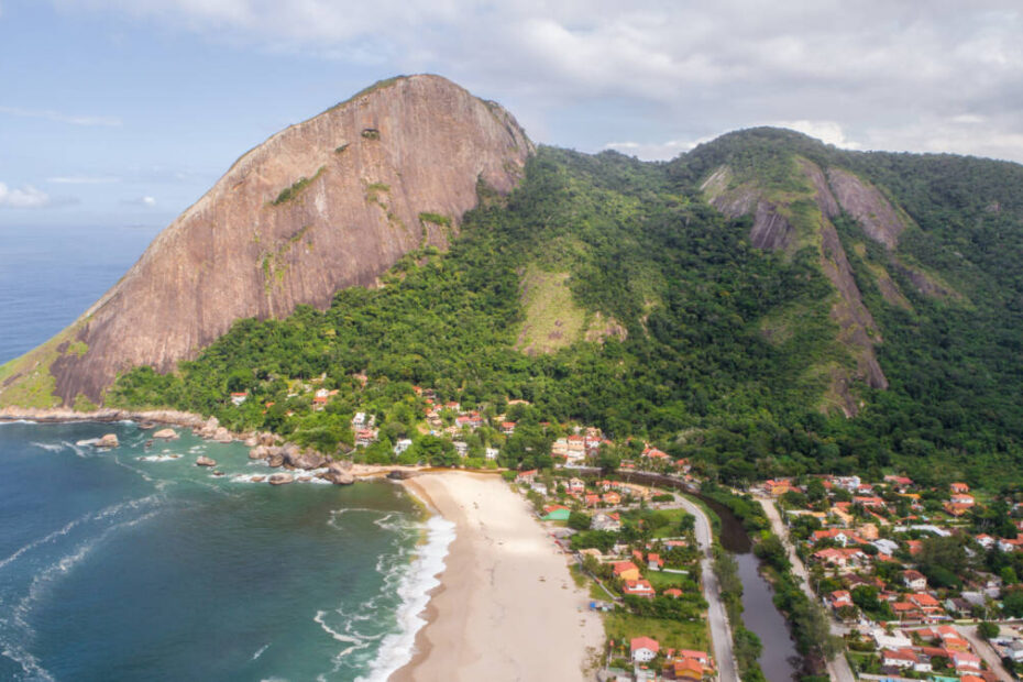 Defesa Civil resgata jovem perdido em trilha da Pedra do Elefante em Maricá após operação de buscas / Imagem: Crédto divulgação