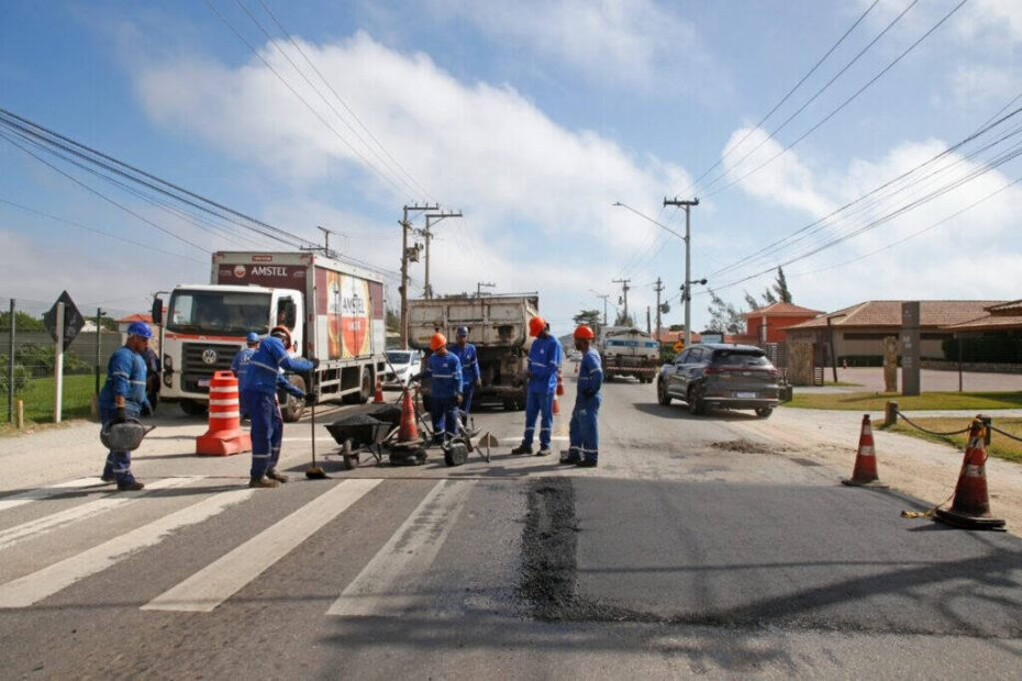Prefeitura remove quebra-molas na reta da Marina em Búzios e anuncia faixa elevada no trecho / foto divulgação
