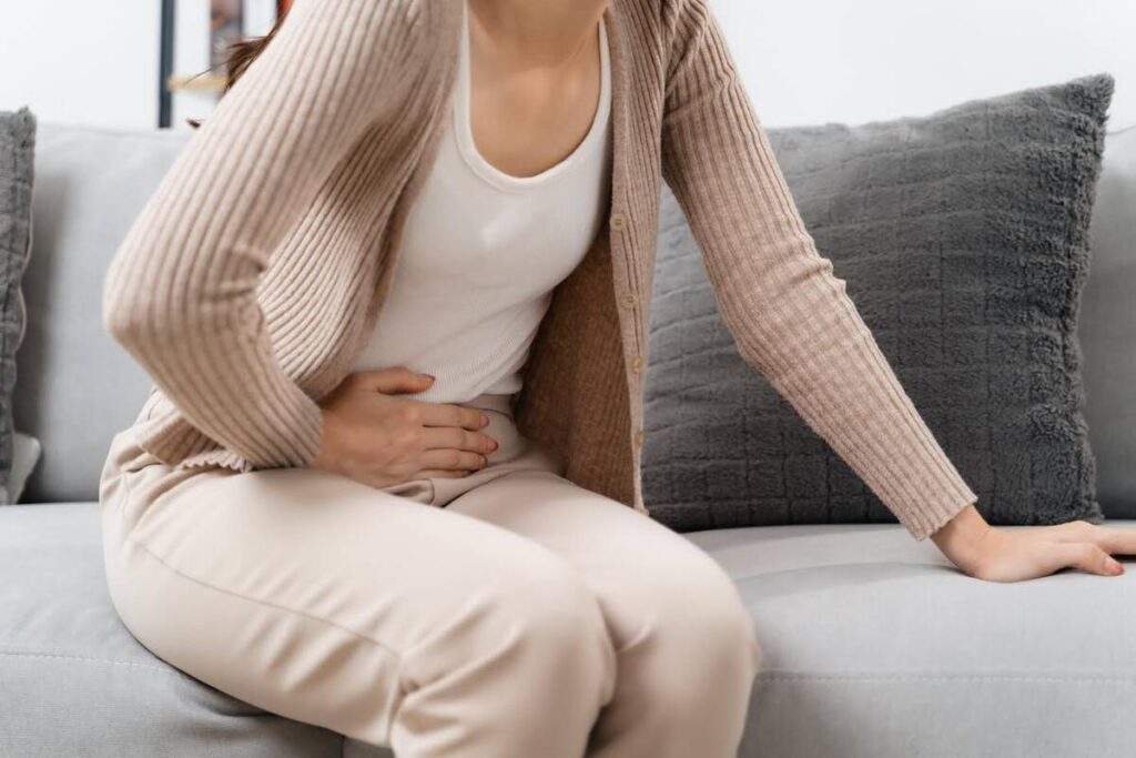Sintomas ignorados atrasam diagnóstico da endometriose