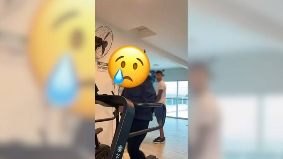Imagem mostra mulher treinando em academia enquanto suspeito aparece ao fundo em caso investigado como importunação sexual