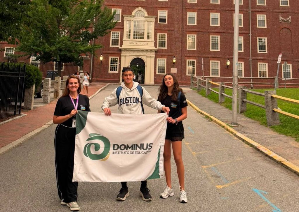 Alunos do Instituto Dominus durante intercâmbio em Boston, nos Estados Unidos.
