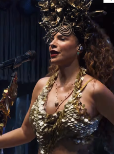Vanessa da Mata encanta o público com grandes sucessos no retorno do Fishbone em Búzios