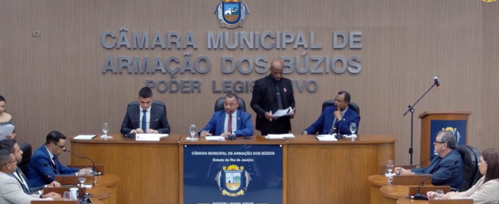 Victor Santos é reeleito presidente da Câmara Municipal de Búzios para o biênio 2027–2028.