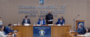 Victor Santos é reeleito presidente da Câmara de Búzios por unanimidade