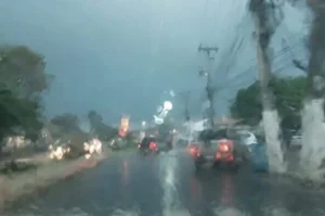 Chuva forte marca o sábado e tempo melhora no domingo em Búzios