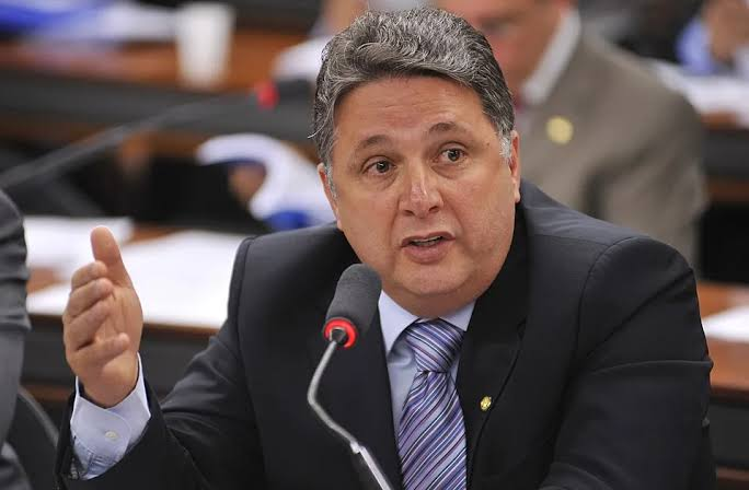 Douglas Ruas e Eduardo Paes aguardam decisão do TSE sobre os votos de Anthony Garotinho