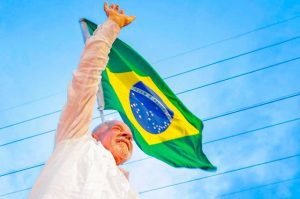 Lula é reeleito presidente em virada histórica e conquista quarto mandato