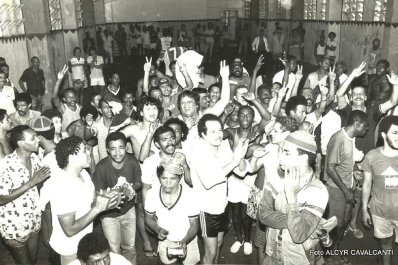 Festa da Falange Vermelha. Gordo no centro
