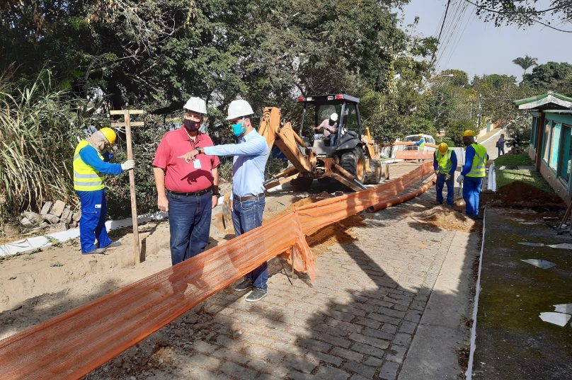01 - Paulo Abranches e Adibe Santos acompanham os trabalhos