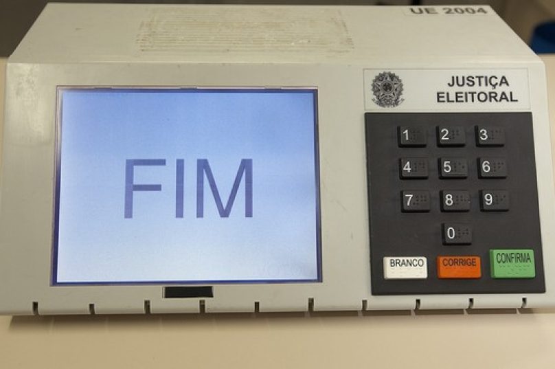 106393285