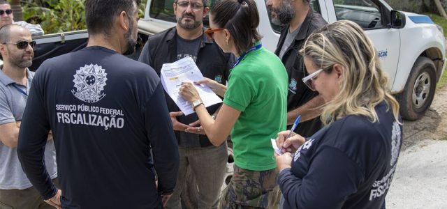 Fiscalização da Secretaria de Ambiente no Sana. Macaé/RJ.