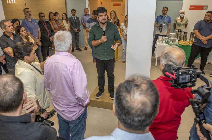 Visita do prefeito ao novo hospital da Unimed. Linha verde, Macaé/RJ.