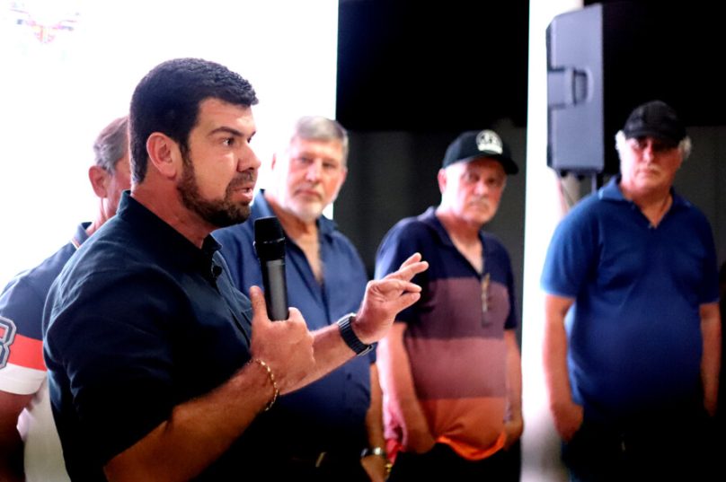 20230927 prefeito no sana explicações sobre asfaltamento 04 foto mporao