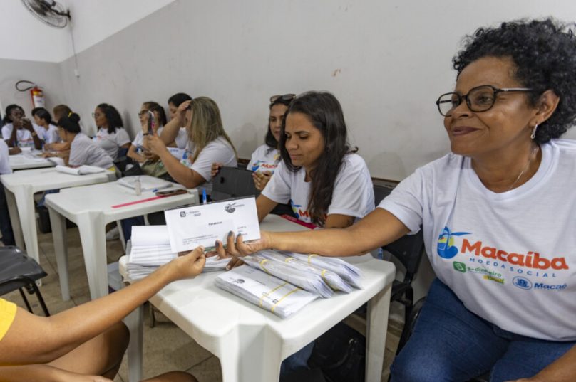 20240311013_Entrega_Cartao_Macaiba_no_Luiz_Reid_Foto_Bruno_Campos