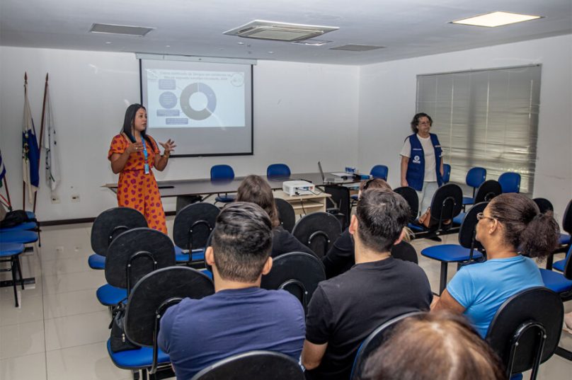 Capacitação em Arboviroses para médicos, auditório da Sec. Saúde no CIAS. Macaé/RJ.