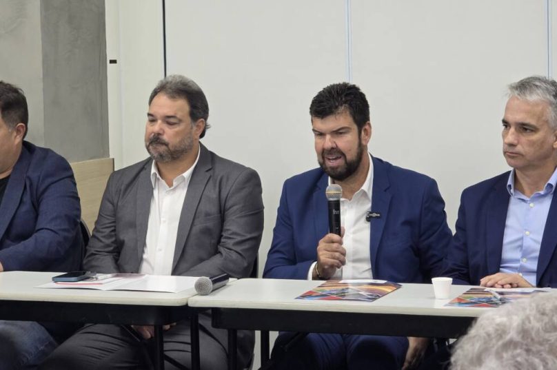 Prefeitura de Macaé se reúne com Zurich e Azul para tratar da retomada dos voos comerciais no aeroporto local / foto divulgação