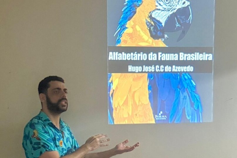Livro "Alfabetário da Fauna Brasileira" é lançado por cientista