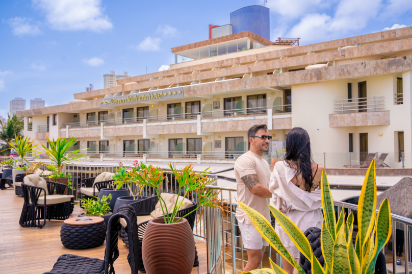 Hotel em Natal lança curso gratuito de garçom com premiações