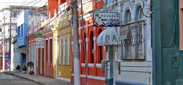 Projeto "Ilhéus em Cores" transforma escadarias e pontos turísticos